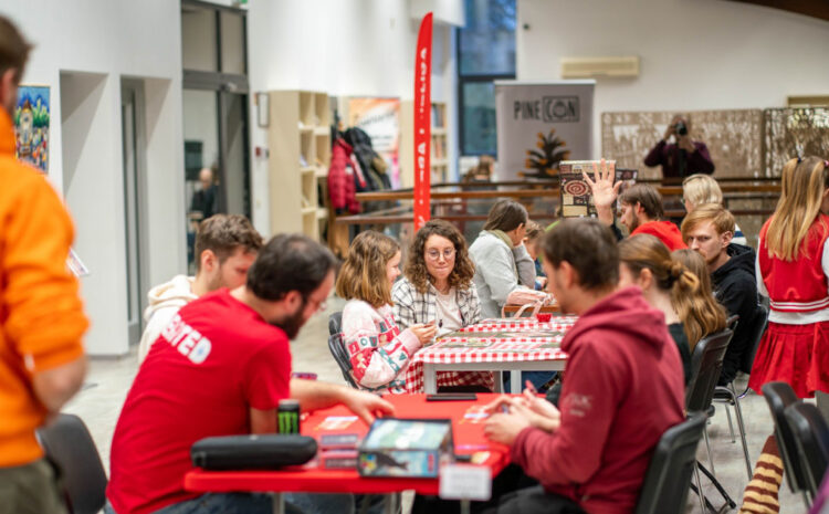  12 žaismingų dalykų, kuriuos nuveikėme „Ateik ir žaisk“ stalo žaidimų dienoje Druskininkų bibliotekoje
